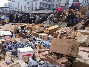 閘北區(qū)過(guò)期礦泉水銷(xiāo)毀中心,閘北區(qū)不合格產(chǎn)品銷(xiāo)毀流程_上海誠(chéng)信物資回收_95供求網(wǎng)