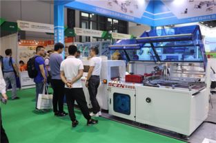 繼往開來,引領創(chuàng)新,雙誠智能 熱收縮包裝機 成展會亮點
